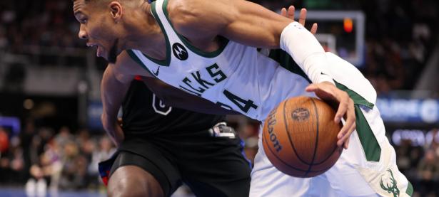 华体会官方入口-包含雄鹿大胜活塞，取得四连胜的词条