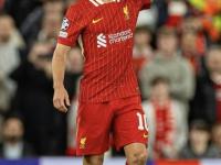 关于利物浦门将神勇扑救，阻截对手多次进球的信息