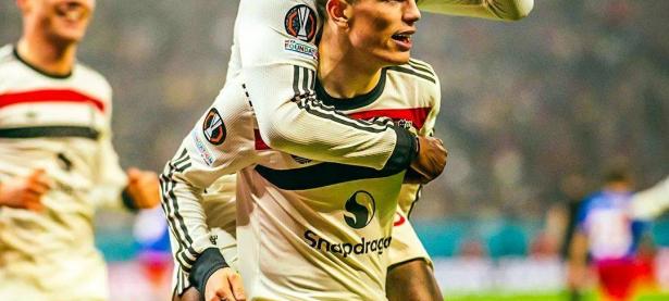 华体会平台-曼联战胜对手，晋级欧冠淘汰赛之路