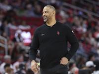 华体会官方-火箭主帅赛前战术研究颠覆传统能否制胜？的简单介绍