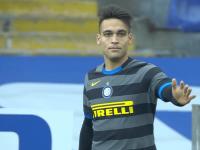 华体会官方-关于国米后防屡屡犯错，教练组考虑调整布阵的信息