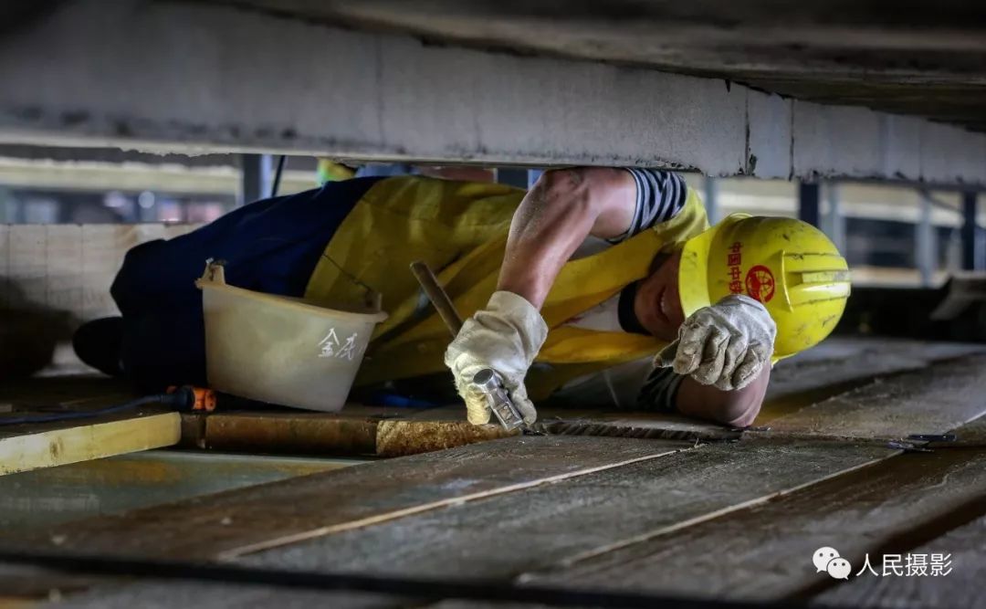 关于基本工人再现辉煌,轻松晋级下一轮的信息 关于基本工人再现辉煌,轻松晋级下一轮的信息