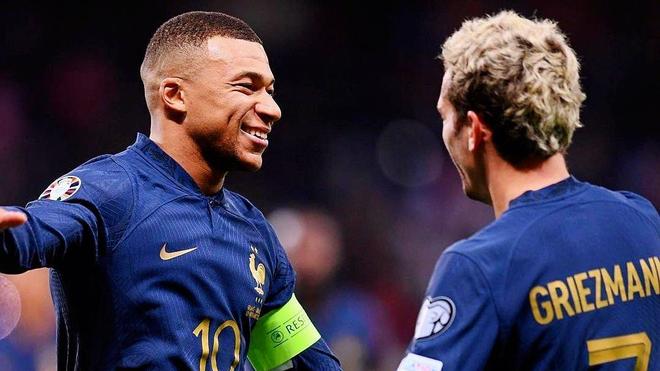 法国劲旅抵达国际赛场备战重要战役的简单介绍 法国劲旅抵达国际赛场备战重要战役的简单介绍