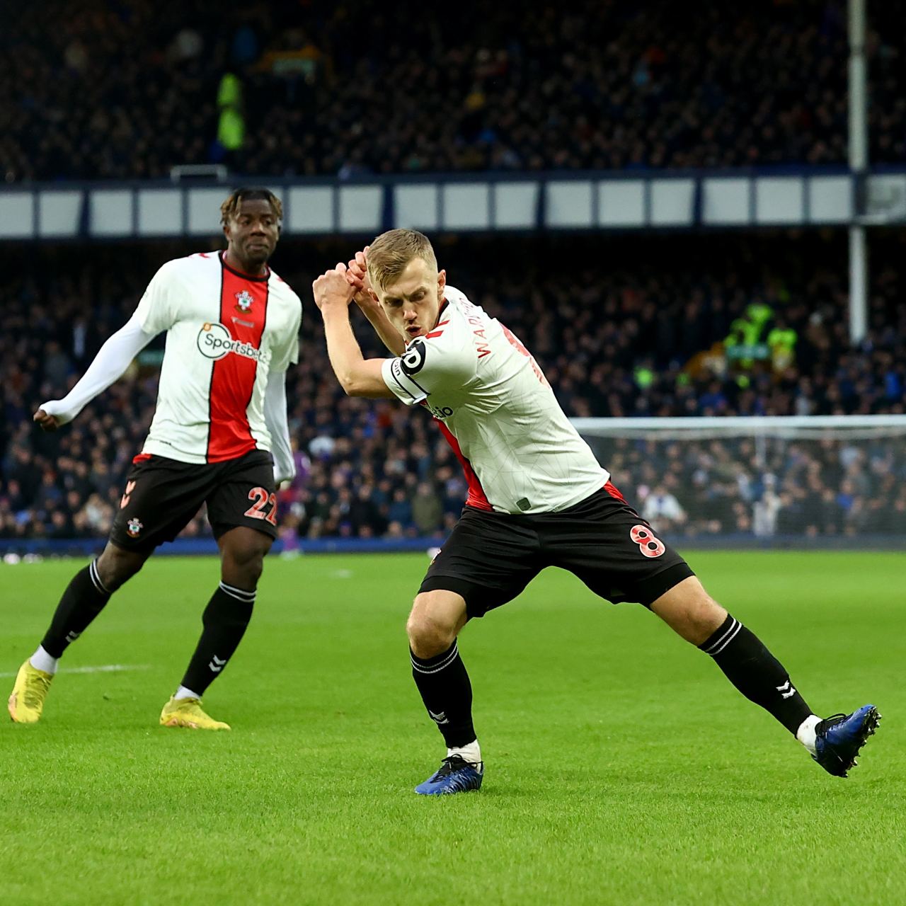 南安普顿客场低迷,遭遇连败 南安普顿客场低迷,遭遇连败