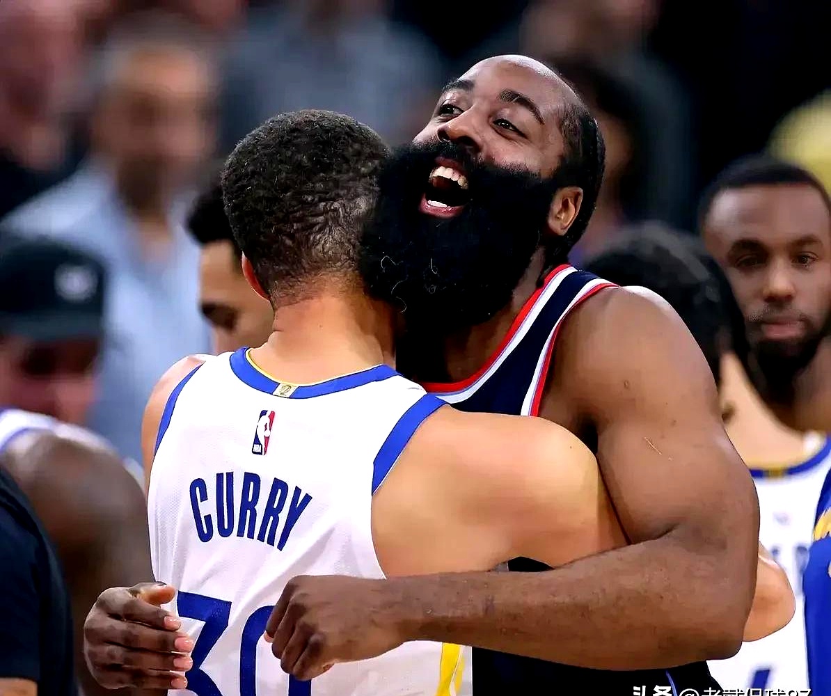 决战时刻:比赛进入白热化,胜负难辨 决战时刻:比赛进入白热化,胜负难辨