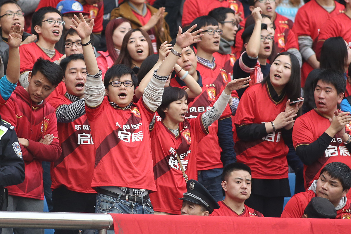 强强对话!中国球队国际赛场披荆斩棘的简单介绍 强强对话!中国球队国际赛场披荆斩棘的简单介绍