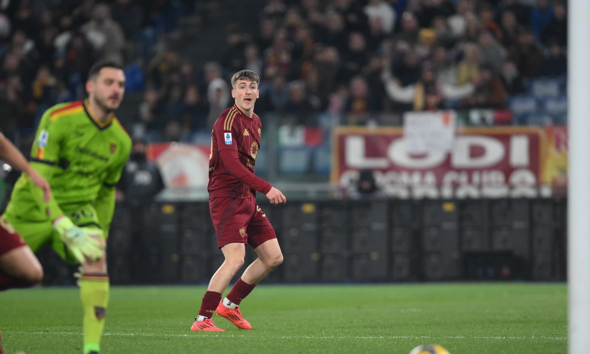 罗马前锋发挥优异,助球队取得关键胜利的简单介绍 罗马前锋发挥优异,助球队取得关键胜利的简单介绍