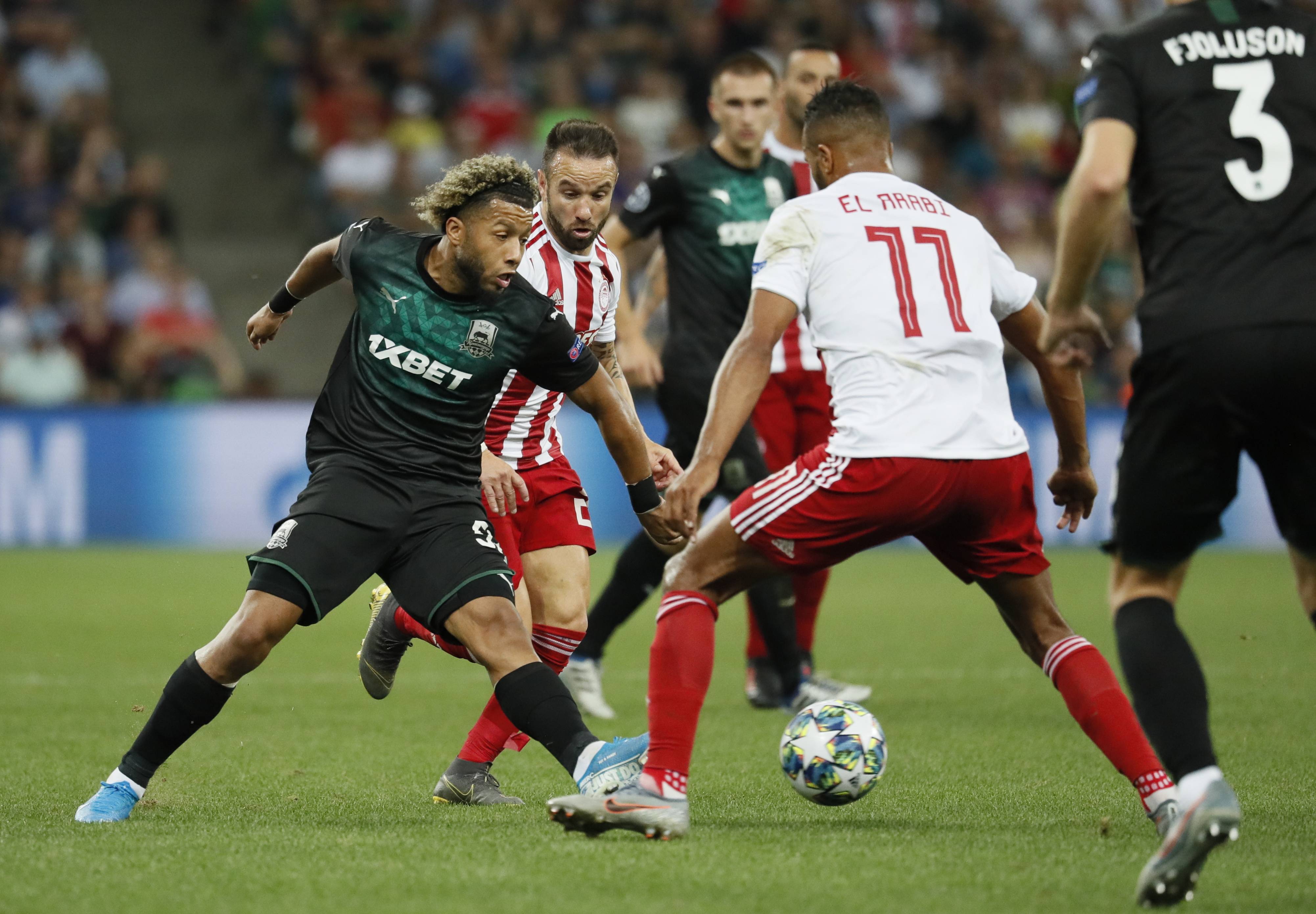 关于足球传奇再度登场,观众期待一场精彩表演的信息 关于足球传奇再度登场,观众期待一场精彩表演的信息