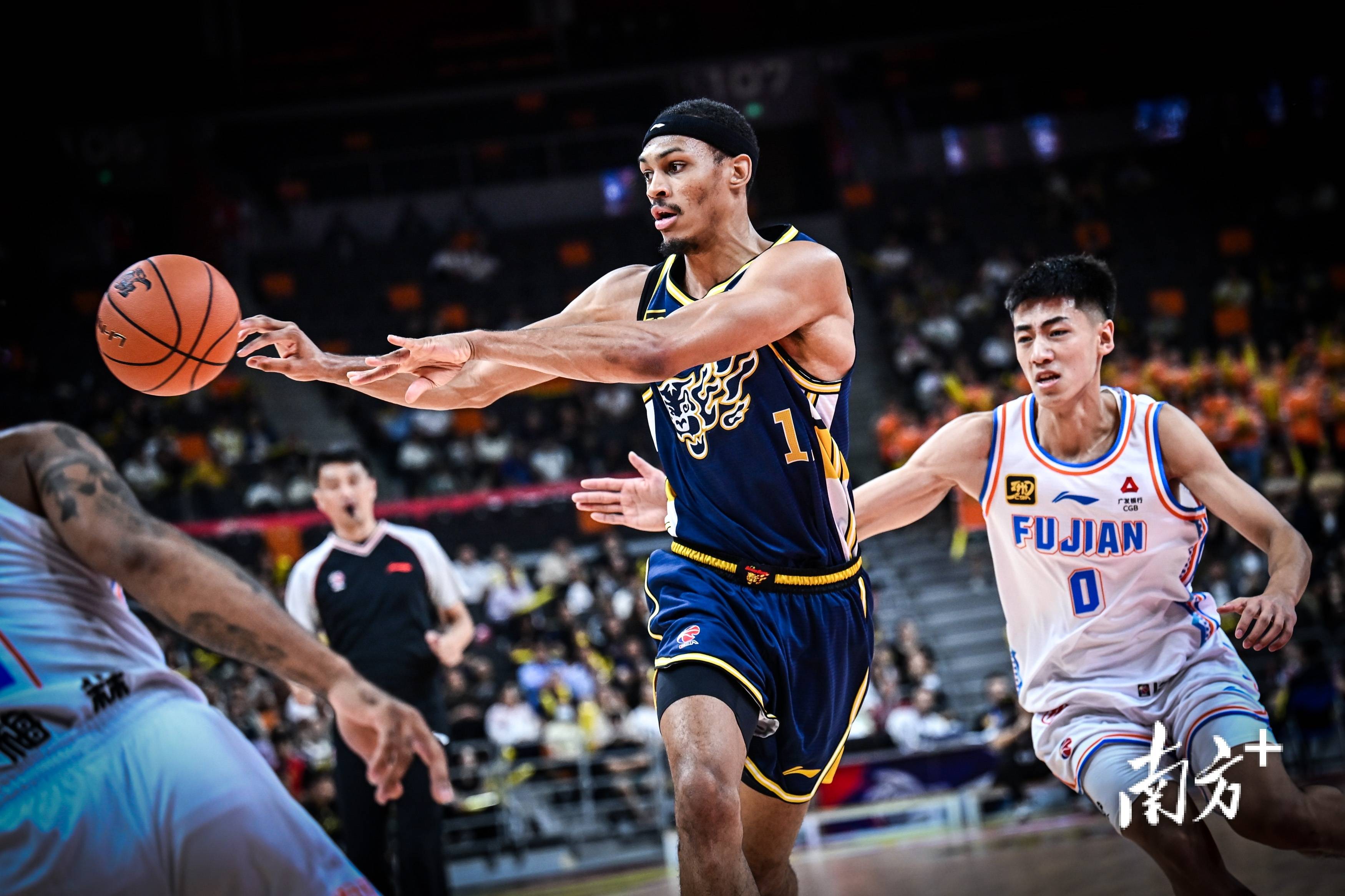 广东精彩逆转，再次证明实力的简单介绍