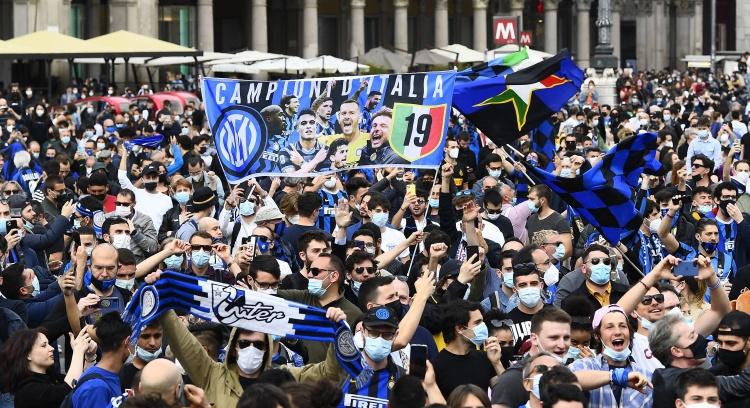 包含意大利足球俱乐部做好备战，欲夺取意甲冠军的词条